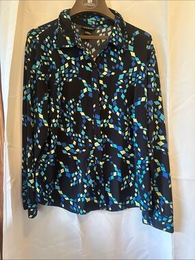Black Geometric Print Button-Up Blouse